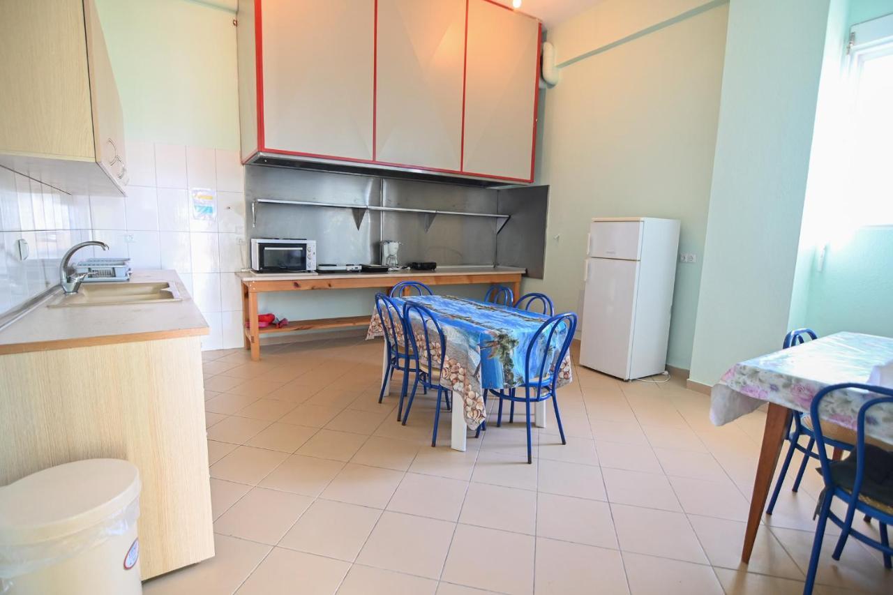 Greece Asprovalta Rooms Accomodation Apartment Hotel Petalo Экстерьер фото