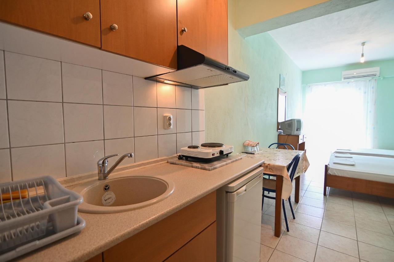 Greece Asprovalta Rooms Accomodation Apartment Hotel Petalo Экстерьер фото